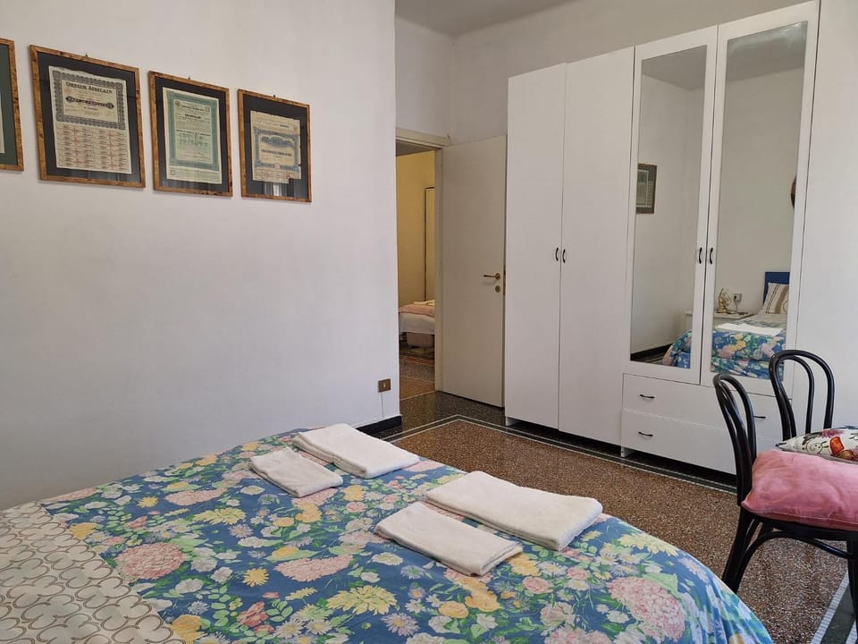 APARTMENT KATE on the PORT Apartment in Genoa