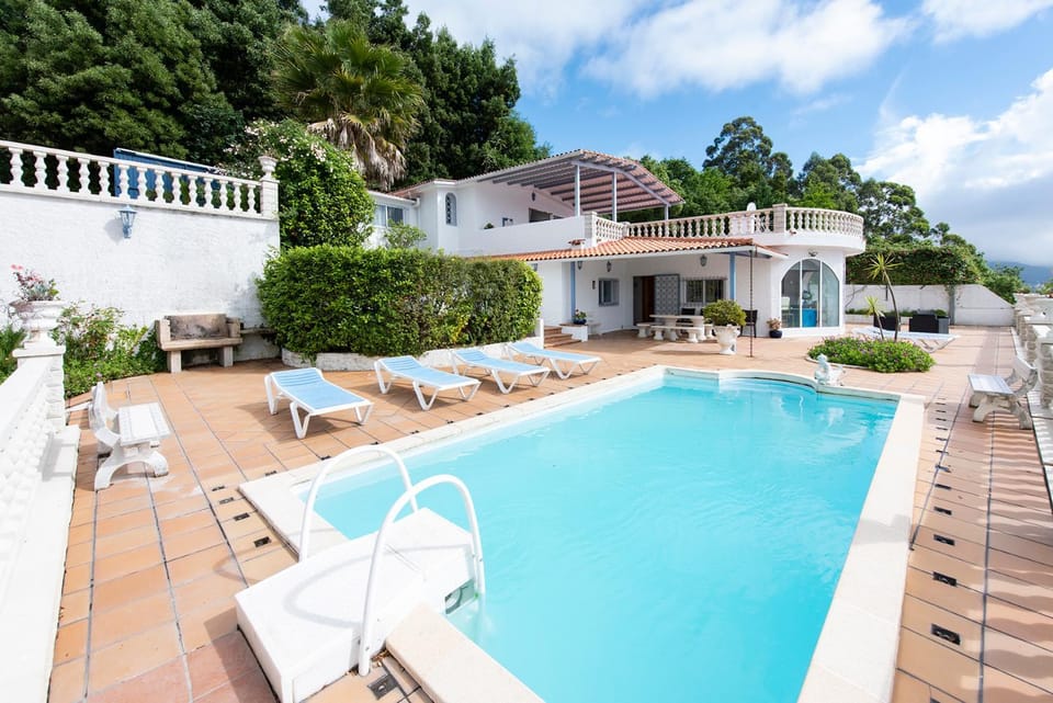 Property building, Natural landscape, Garden, Pool view, Swimming pool, sunbed