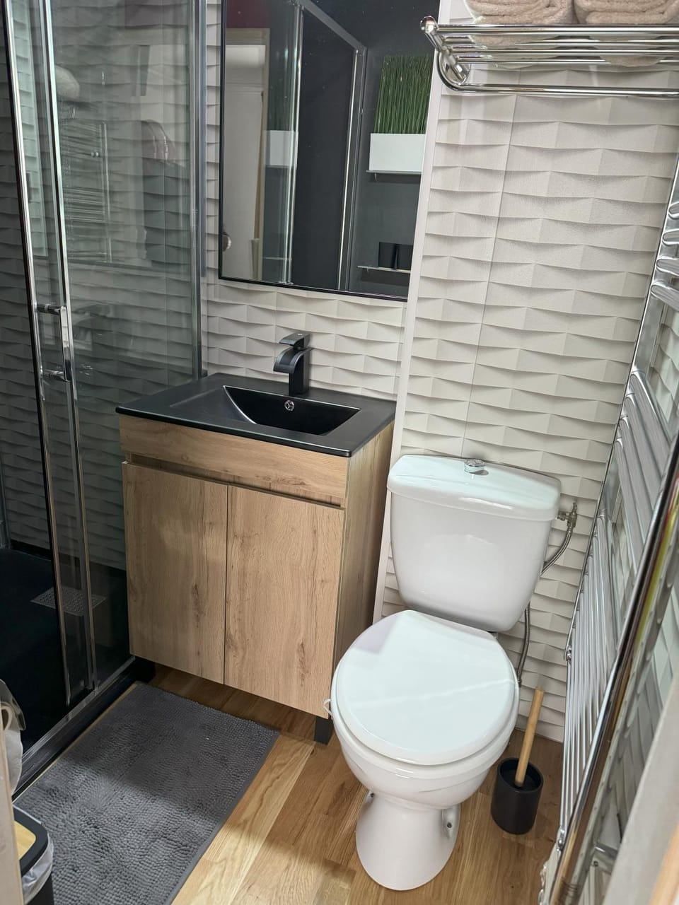 Shower, Toilet, Bathroom