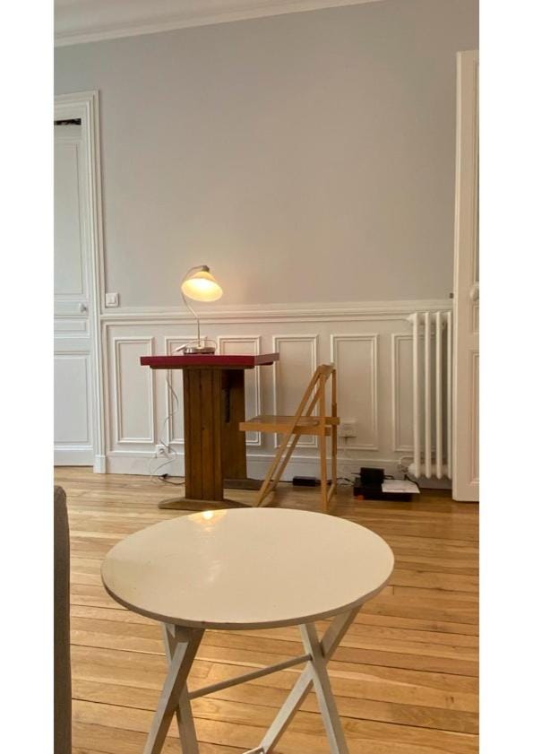 Sunny Bastille-Roquette Paris Apartment in Paris