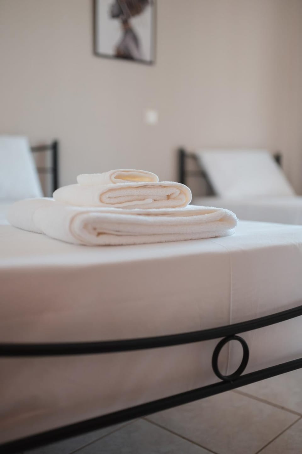 Bedroom, towels