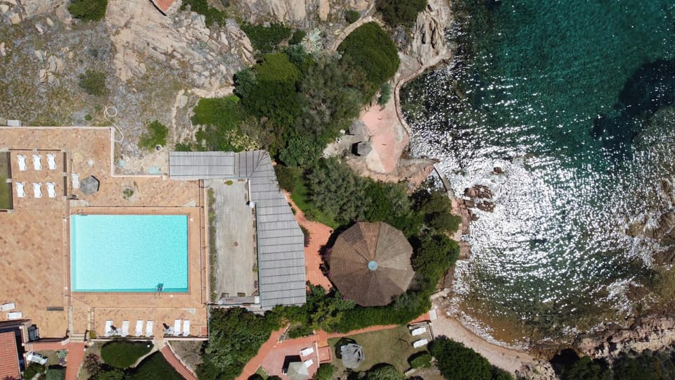 Bird's eye view, Pool view, Sea view
