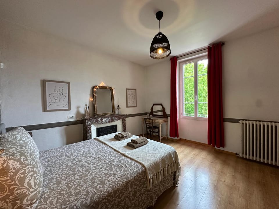 Photo of the whole room