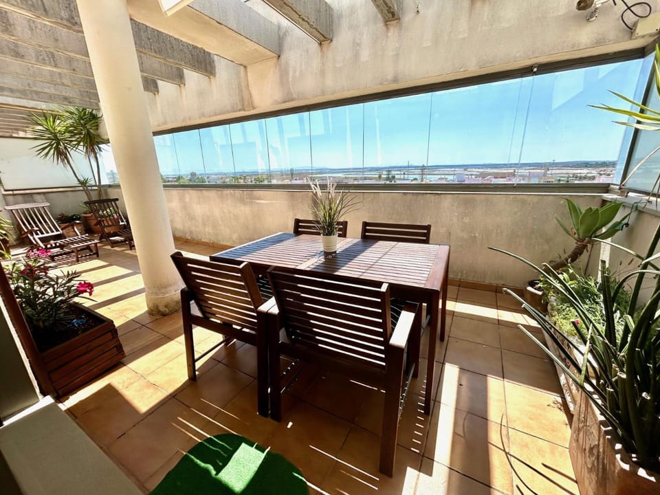 View (from property/room), Balcony/Terrace
