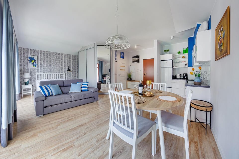 Photo of the whole room, Seating area, Dining area, Bedroom