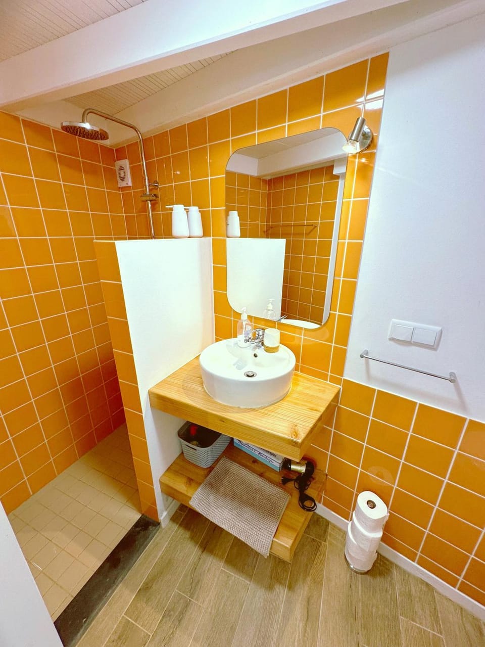 Small Room - FLAMINGA'S PLACE Apartment in Azores District