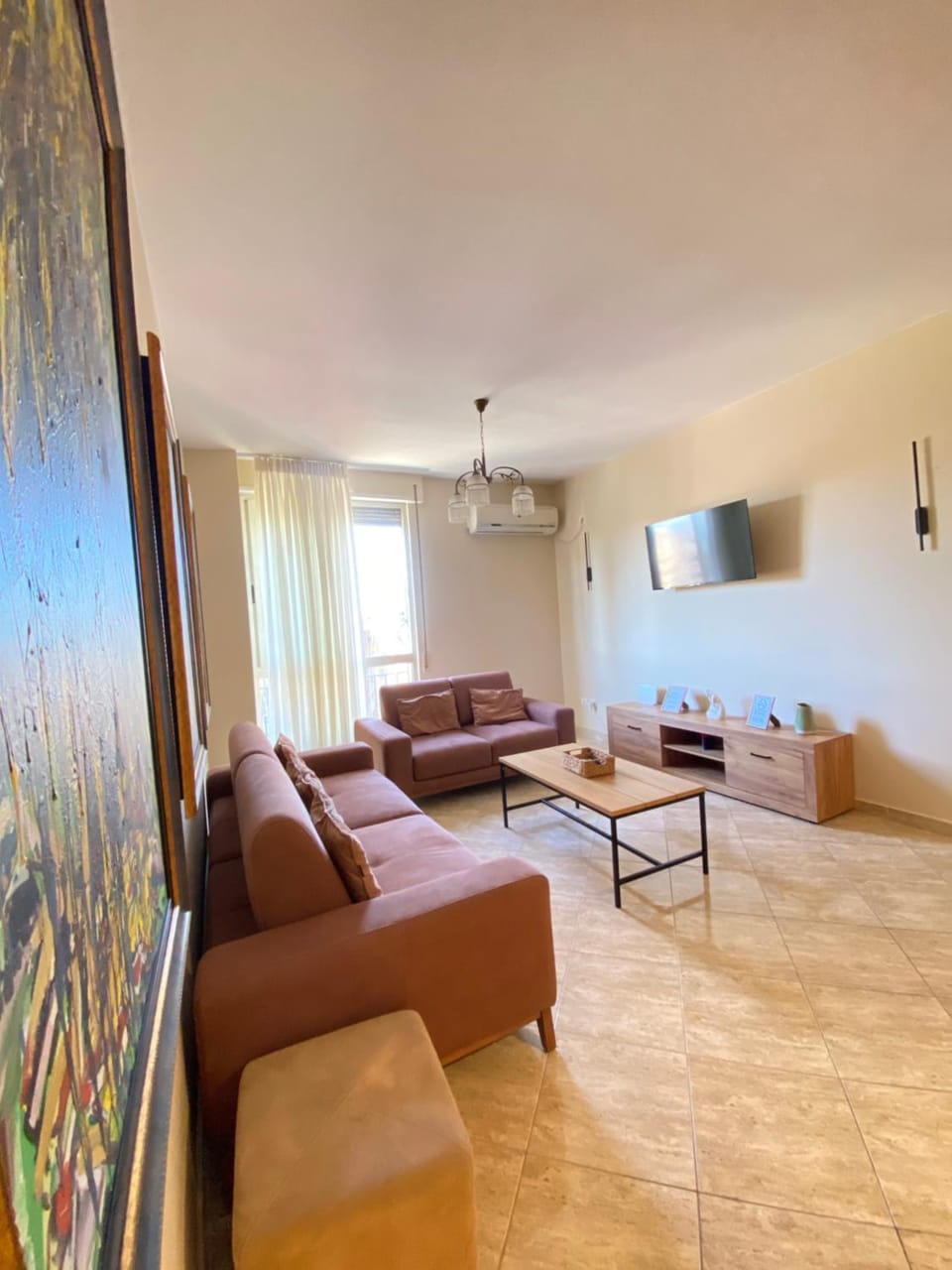 Property building, People, View (from property/room), Living room, Other, Lunch, Family, heating, internet, room service