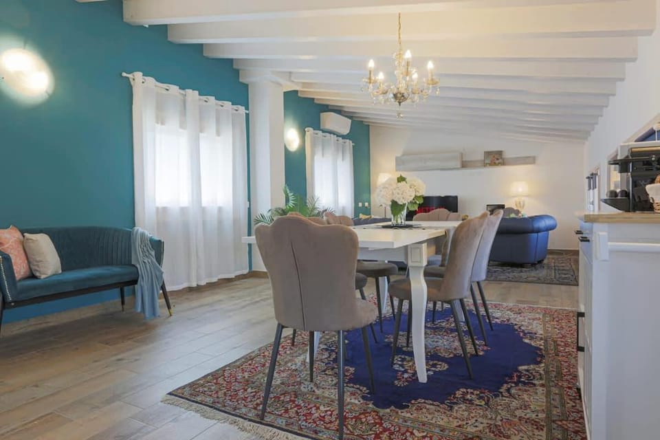 La Nike - Attico a Desenzano Centro, 10 Minuti dal Lungo Lago House in Desenzano del Garda