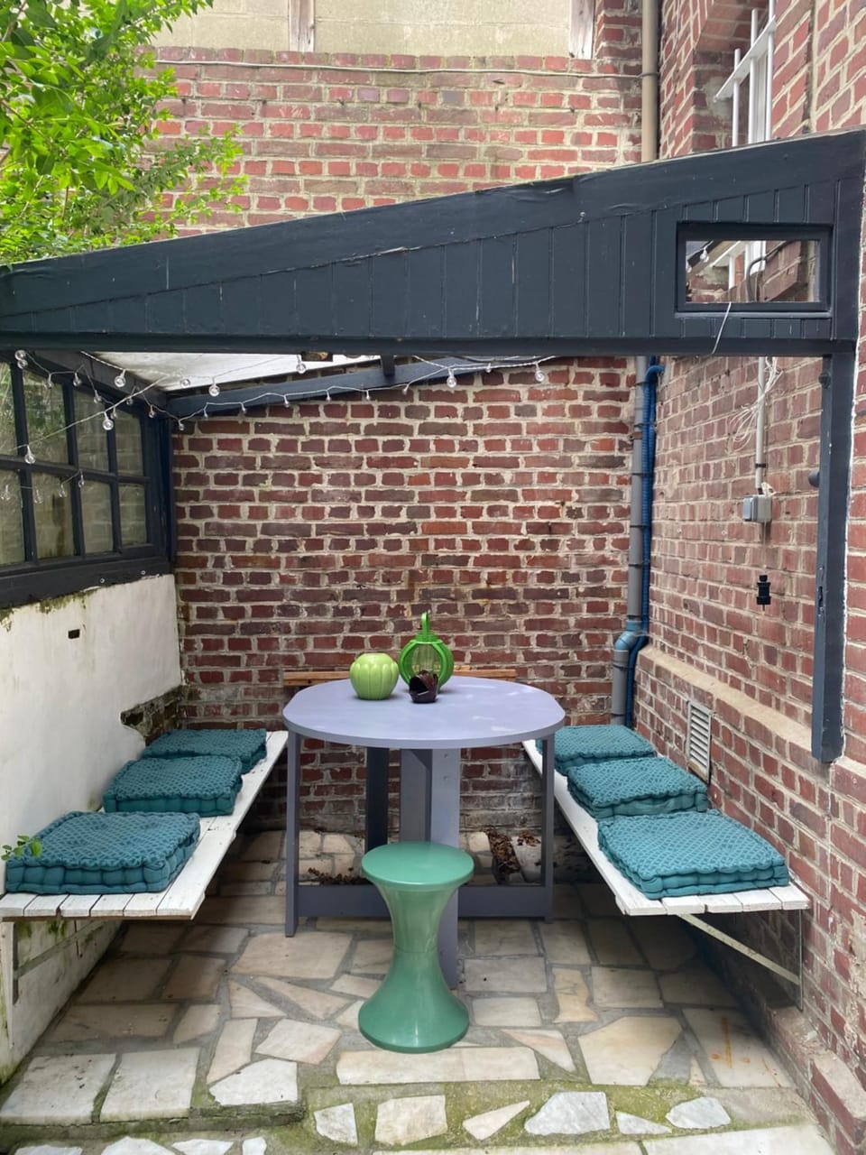 Patio, Dining area