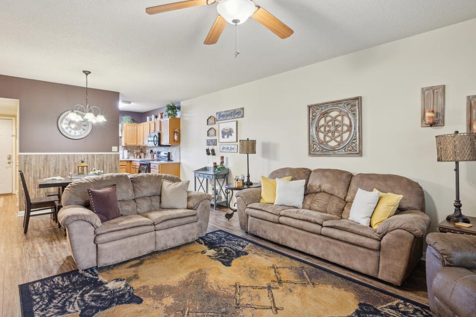 CL303 Splash 'n' Views House in Pigeon Forge