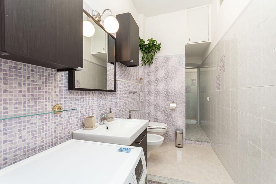 Shower, Bathroom, towels