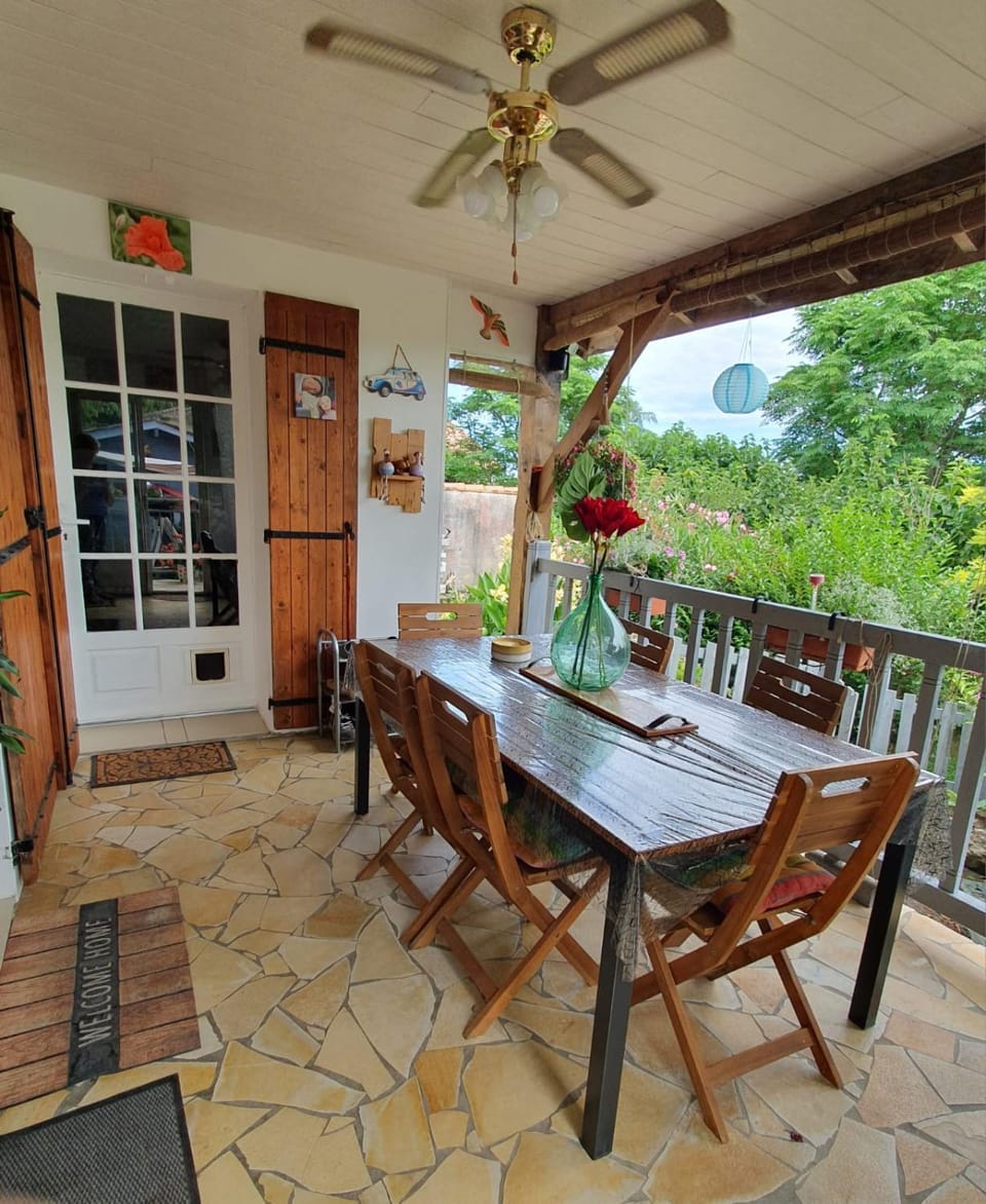 Day, View (from property/room), Balcony/Terrace, fireplace
