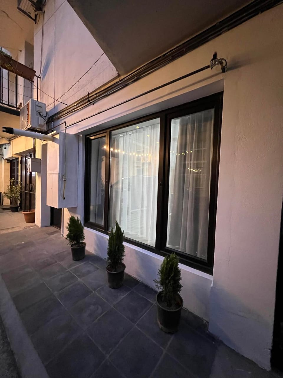 Property building, Facade/entrance
