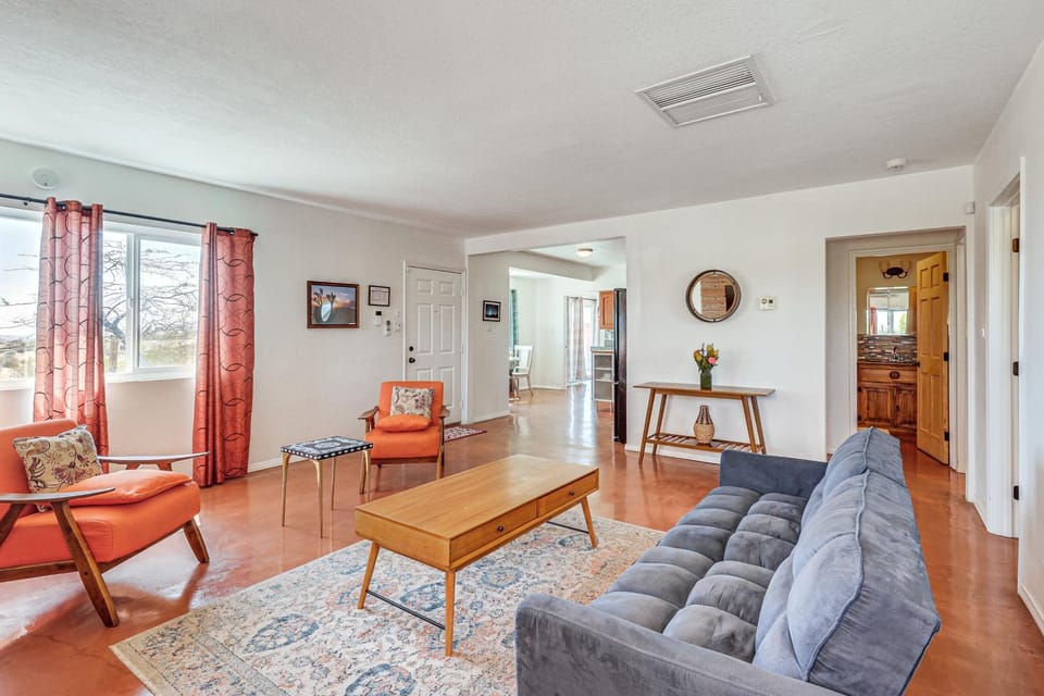 Twentynine Palms 'Harmonic House' w/ Mtn Views! House in Twentynine Palms