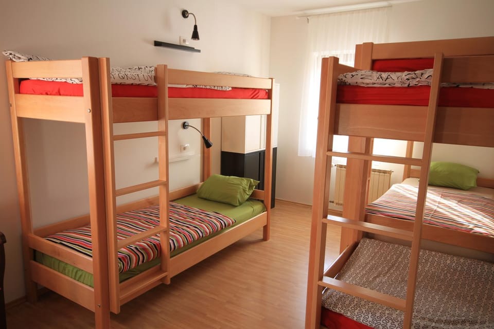 bunk bed