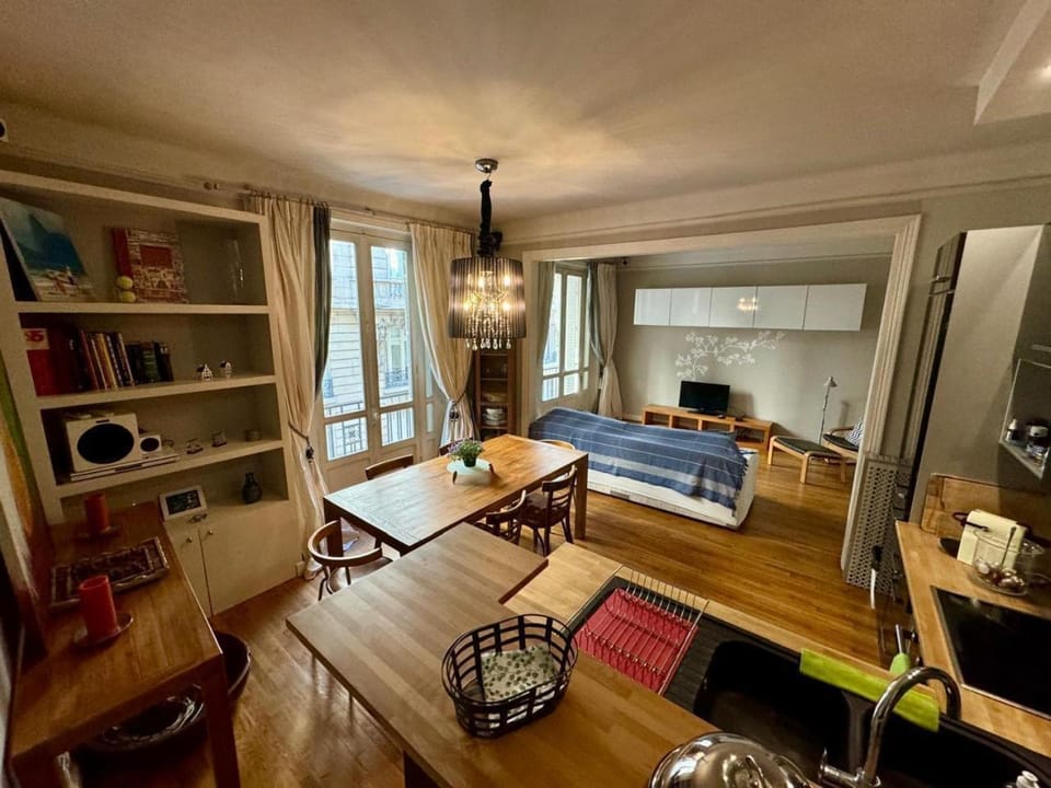 Living room, Seating area, Dining area, kitchen