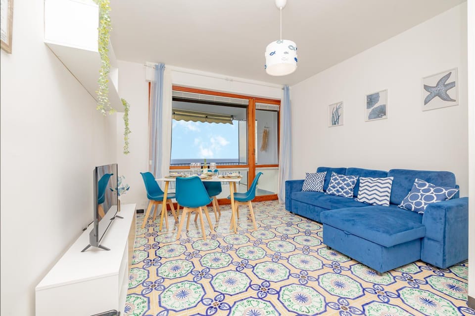Natural landscape, Living room, Seating area