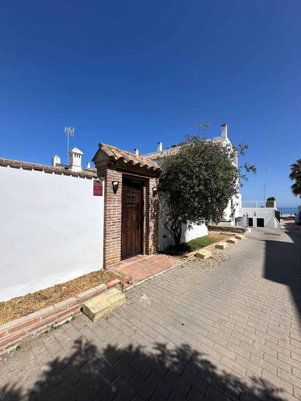 Property building, Street view