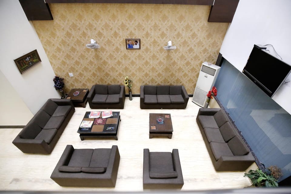 Lobby or reception, Seating area