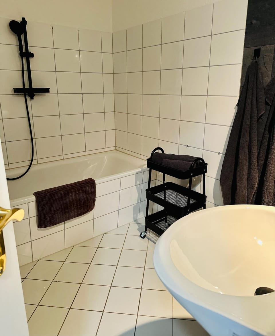 Bathroom, Bath