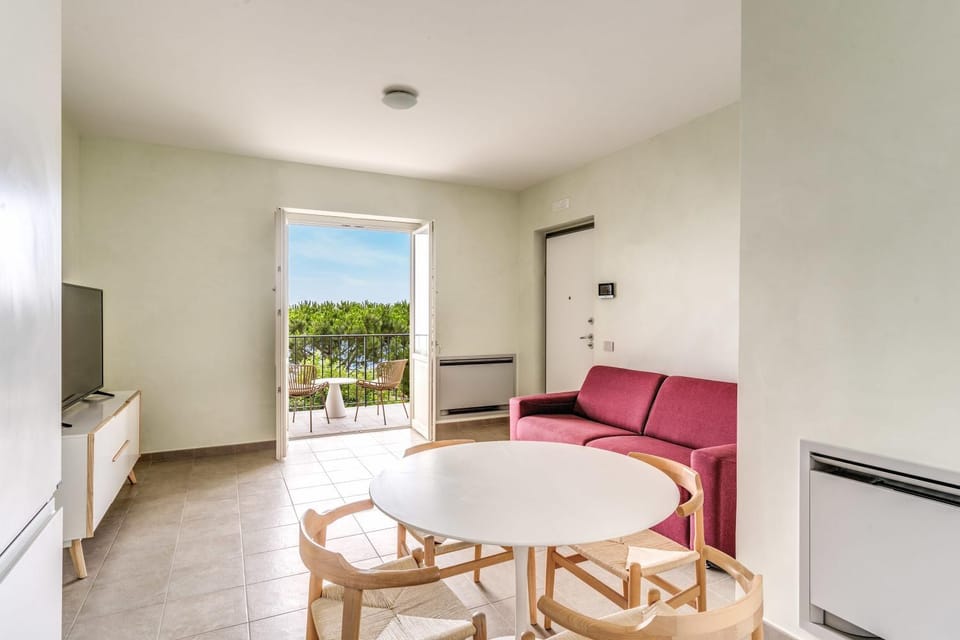 Patio, Balcony/Terrace, Seating area, Dining area