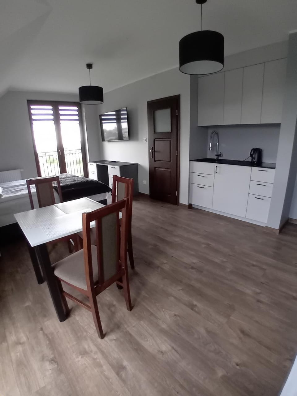 Kitchen or kitchenette, Photo of the whole room