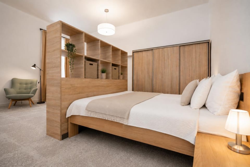 ALURE RESIDENCES 10 - 24h self check-in & private parking next to the apartment building included, CITY CENTER right on SNP Square in a quiet passage, new building, best deal in town Apartment in Slovakia