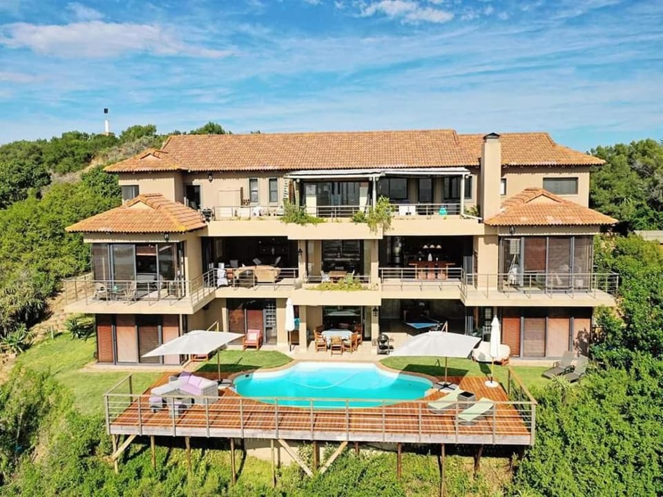 Garden, Swimming pool