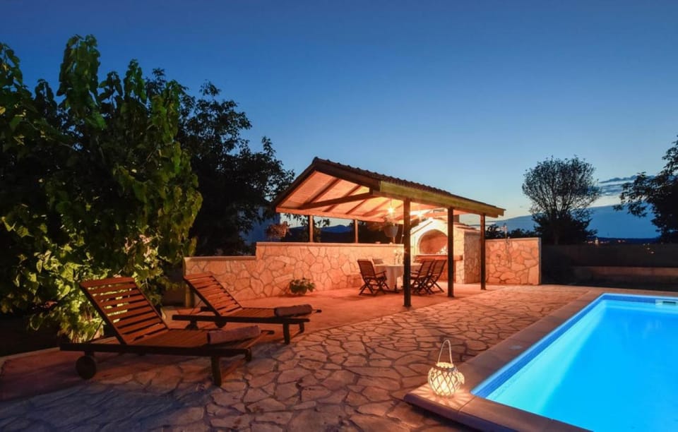 Balcony/Terrace, Swimming pool