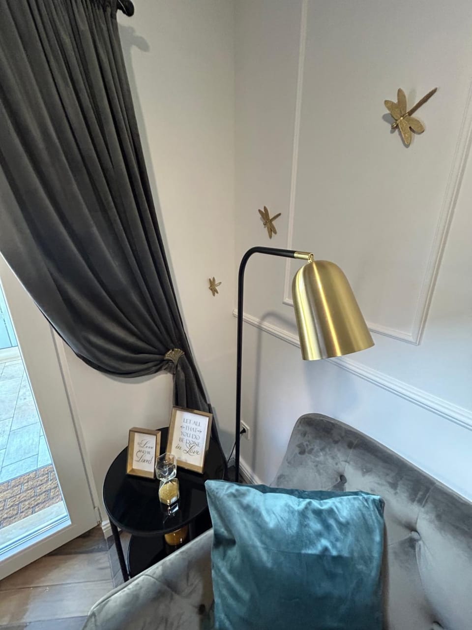 Delfa Luxe Suite-Sustainable Luxury & EV Station Apartment in Split-Dalmatia County