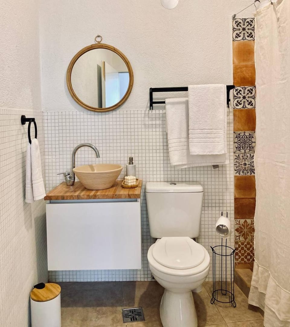 Shower, Bathroom, towels