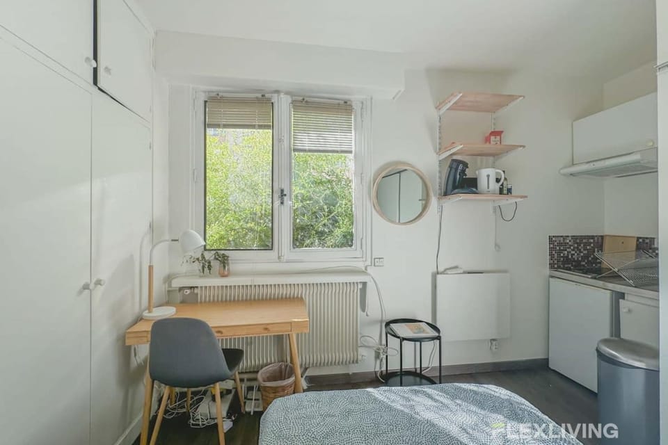 Flexliving - Studio - Longchamps Apartment in Paris