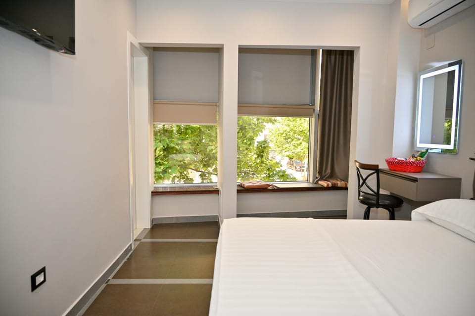 View (from property/room), Photo of the whole room