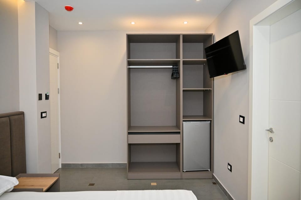 TV and multimedia, wardrobe