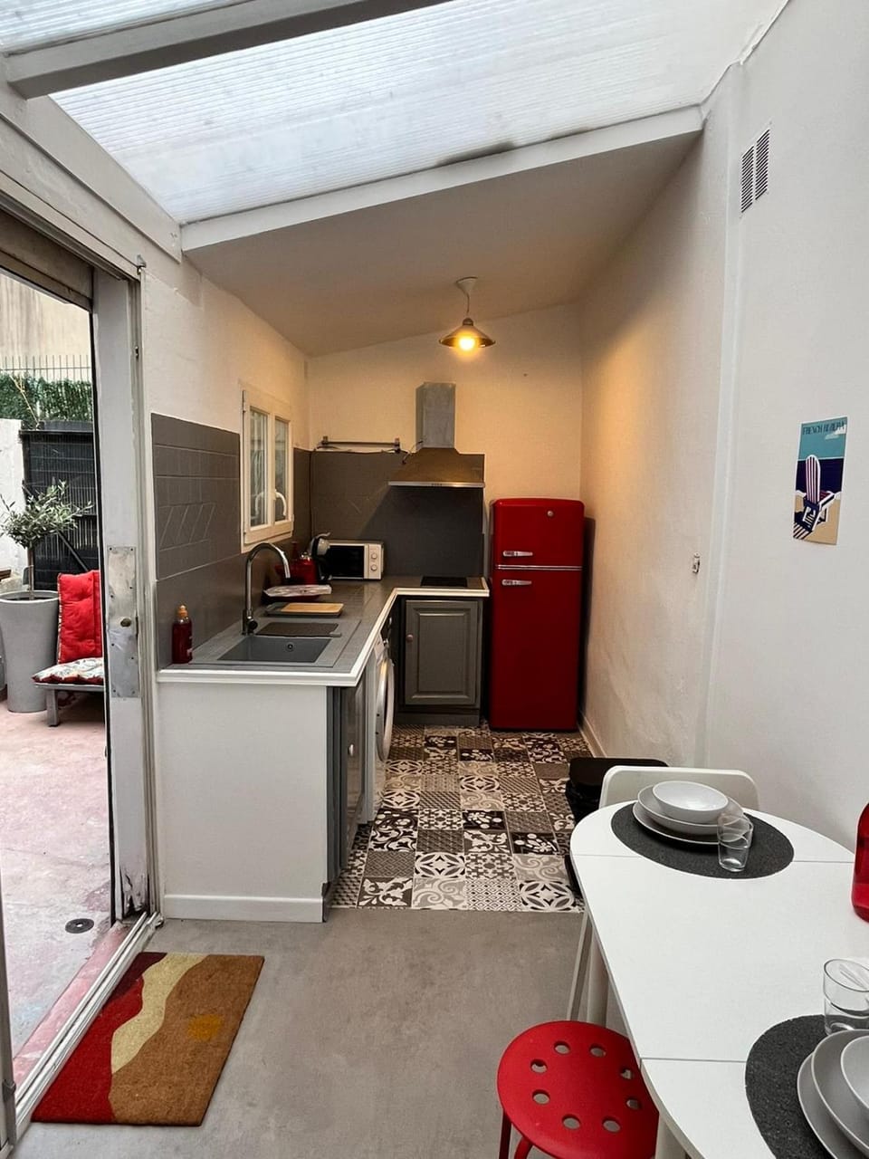Kitchen or kitchenette