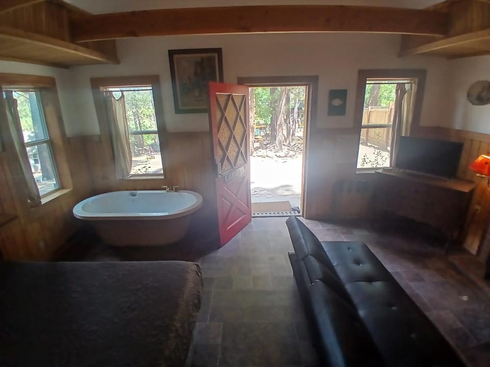 Big Bear Lake - Tulip Lane Cabin #26 Cabin in Big Bear