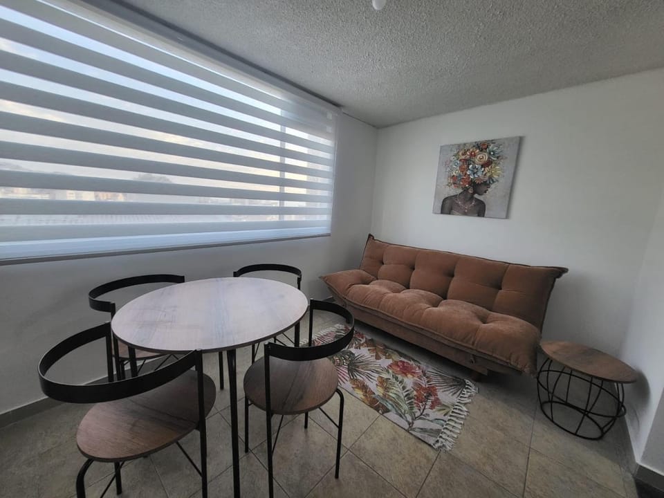 Dining area, Area and facilities