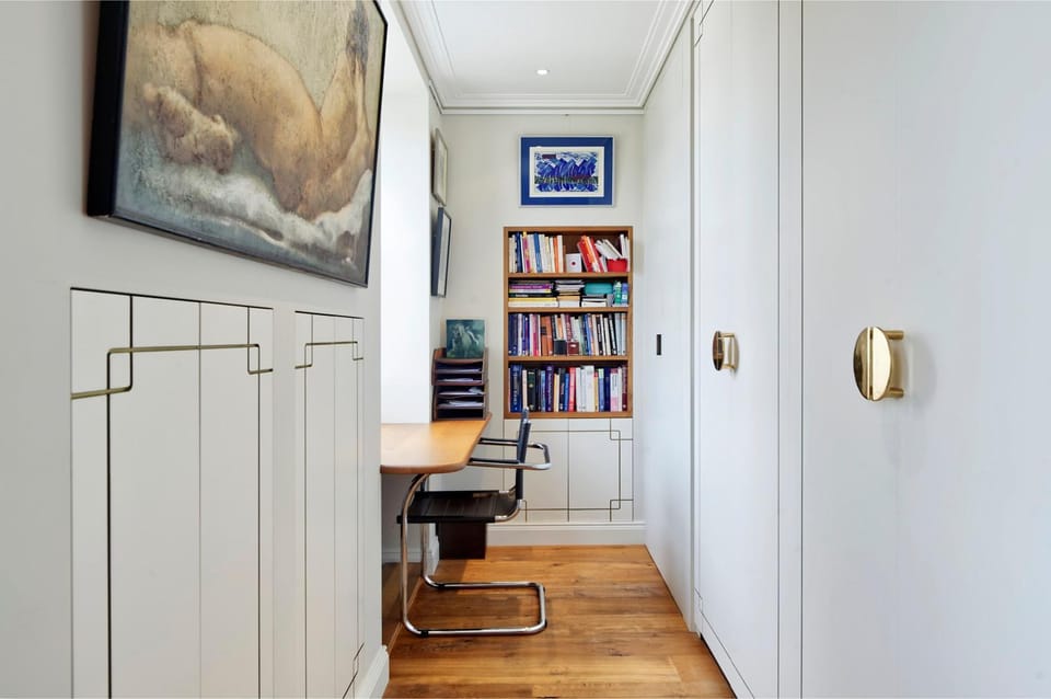 Stunning 2 bedroom apartment in Little Venice West London Apartment in City of Westminster