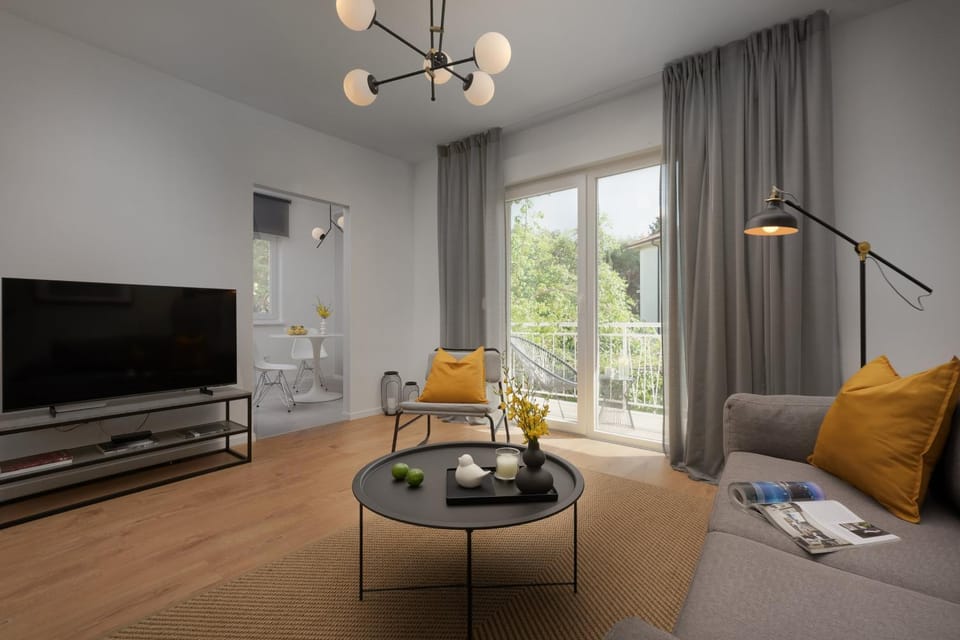 TV and multimedia, Living room, Garden view, Sea view, Quiet street view, Inner courtyard view