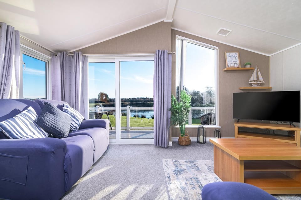 Primrose Valley Lakeside Lodge Campground/ 
RV Resort in Primrose Valley