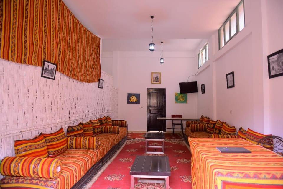 Communal lounge/ TV room, Seating area, Evening entertainment
