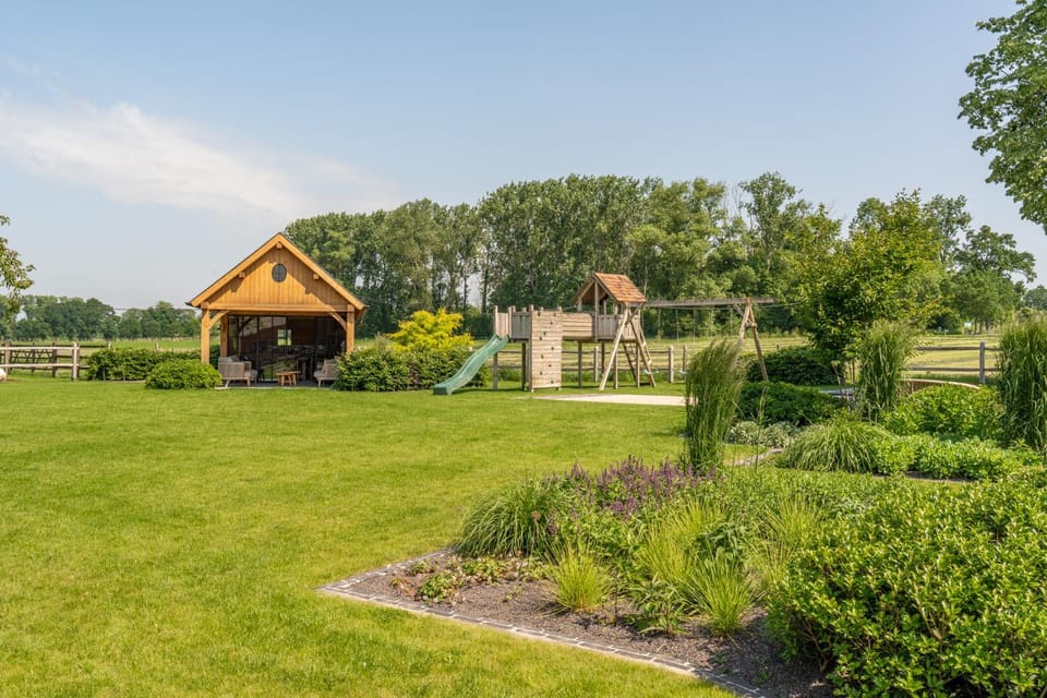 Garden, Entertainment