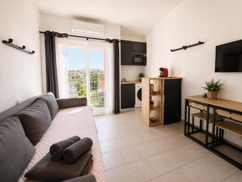 2 couchages vue Port piscine Le Cap d'Agde Apartment in Agde