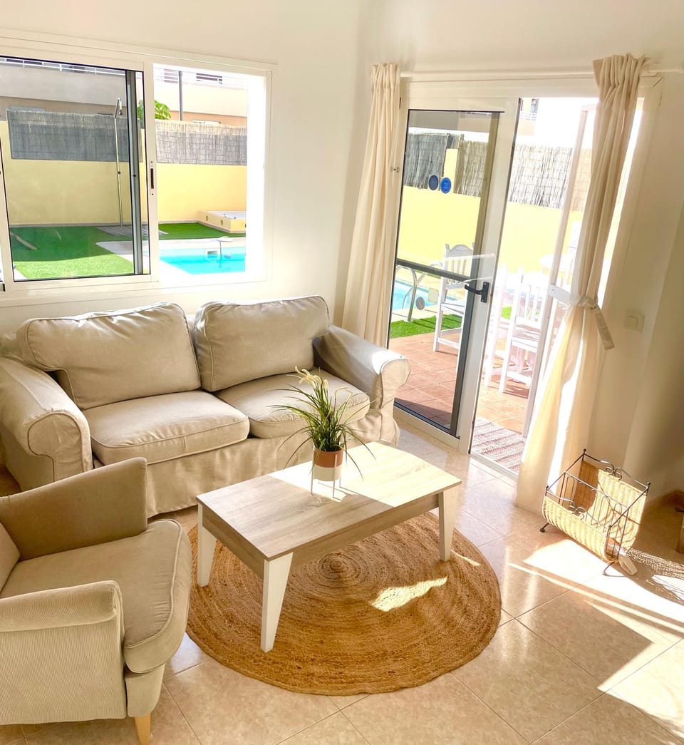 Patio, View (from property/room), Living room, Pool view, Swimming pool, sunbed