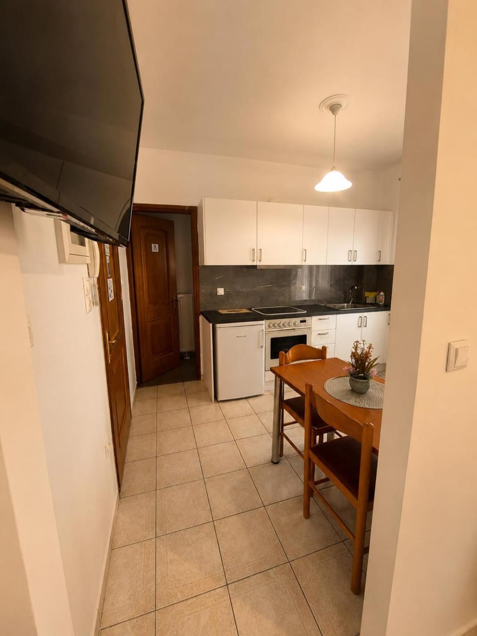 Eleni's Apartments Igoumenitsa - Γκαρσονιέρα 1ου ορόφου επιπλωμένη, εξωπλισμένη Apartment in Greece
