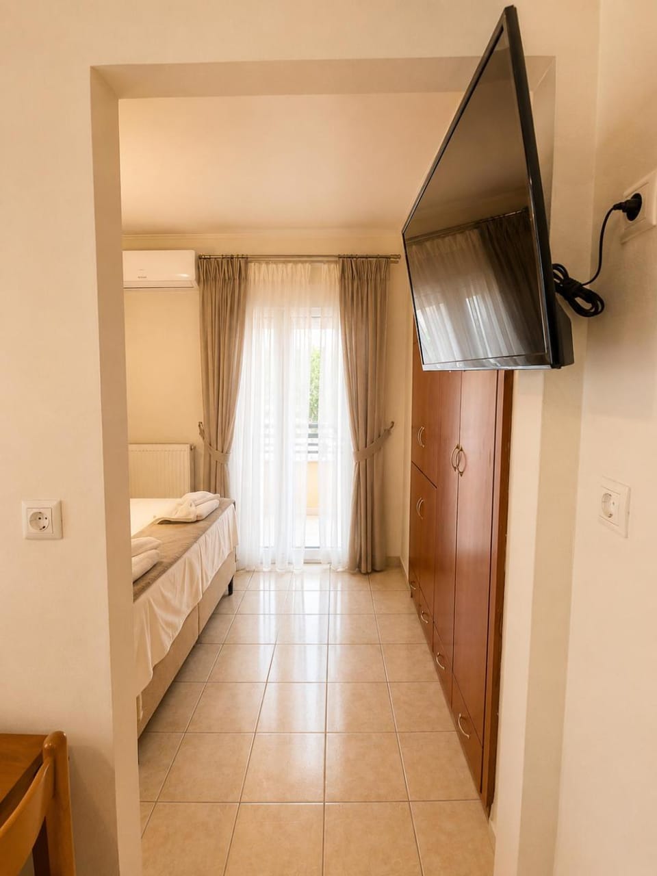 Eleni's Apartments Igoumenitsa - Γκαρσονιέρα 1ου ορόφου επιπλωμένη, εξωπλισμένη Apartment in Greece