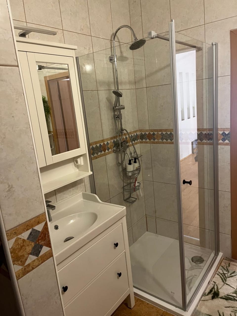 Shower, Bathroom, towels