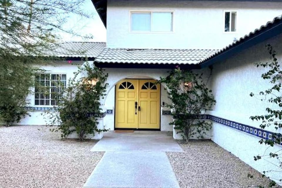 Concepcion-Room 2 Vacation rental in Cathedral City