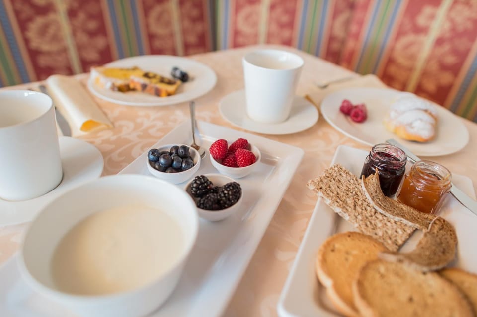 Food, Buffet breakfast