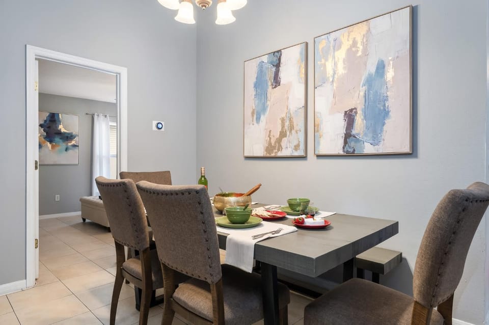 The Sunny - Theme Parks , Heated Pool , Grill Villa in Loughman